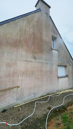 Nettoyage et traitement fongicide, et anti mousse